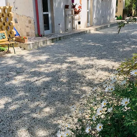 Da Cimonella Bed & Breakfast *